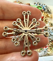 Vintage Clear Rhinestone Snowflake Brooch Silver Tone Winter Pin 1.5”