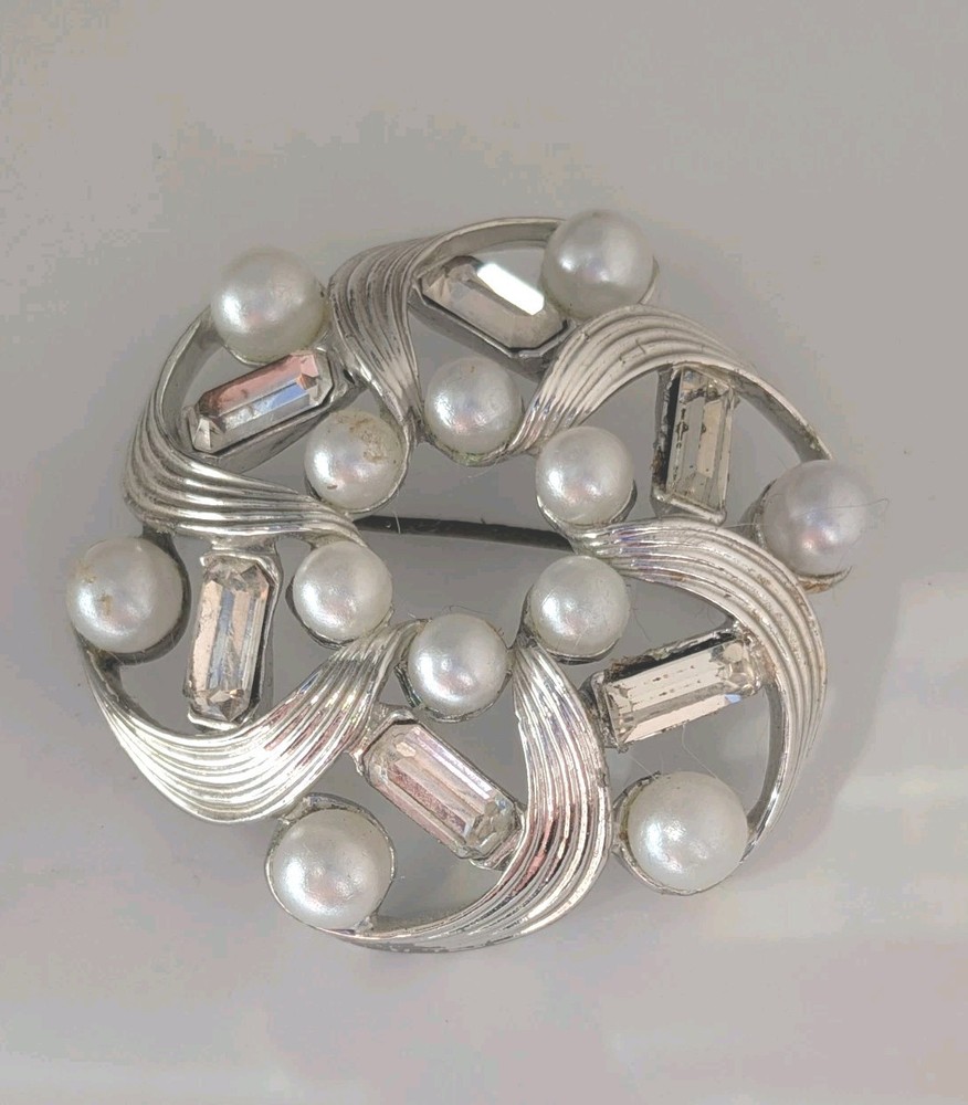 Vintage signed Lisner Silver tone Faux Pearl Baguette Crystal Brooch 1960s