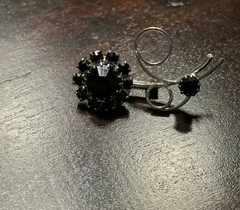 Vintage Jet Black Rhinestone Silver Tone Flower Ladies Brooch Pin