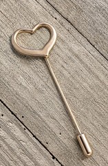 Vintage Gold Tone Heart Stick Pin