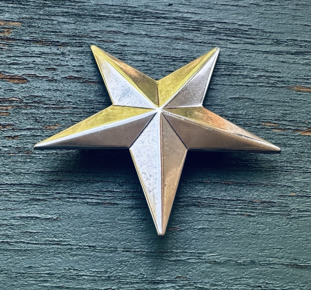 Vintage Jan Michaels San Francisco Silver Tone General Star Brooch Pin Signed