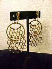 Vintage Gold Tone Chandelier Hoop & Wire Ovals Clip Earrings