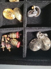One Pound Jewelry Lot Vintage To Now Fashion Jewelry All Wearable Clean Bagged
