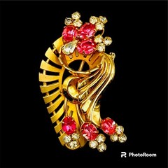 Vintage Fan Wave Rhinestone Brooch Red and Clear Prong Set Stones Gold Tone Pin