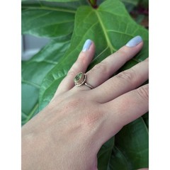 Vintage Green Peridot Silver Pear Shape Tear Drop Gemstone VTG Size 6.25