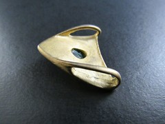 GOLD TONE MULTICOLOR PENDANT ER7