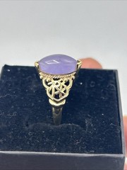 Vtg IWI 10K Yellow Gold Marquise Cut Lavender Jade Ring size 8.5