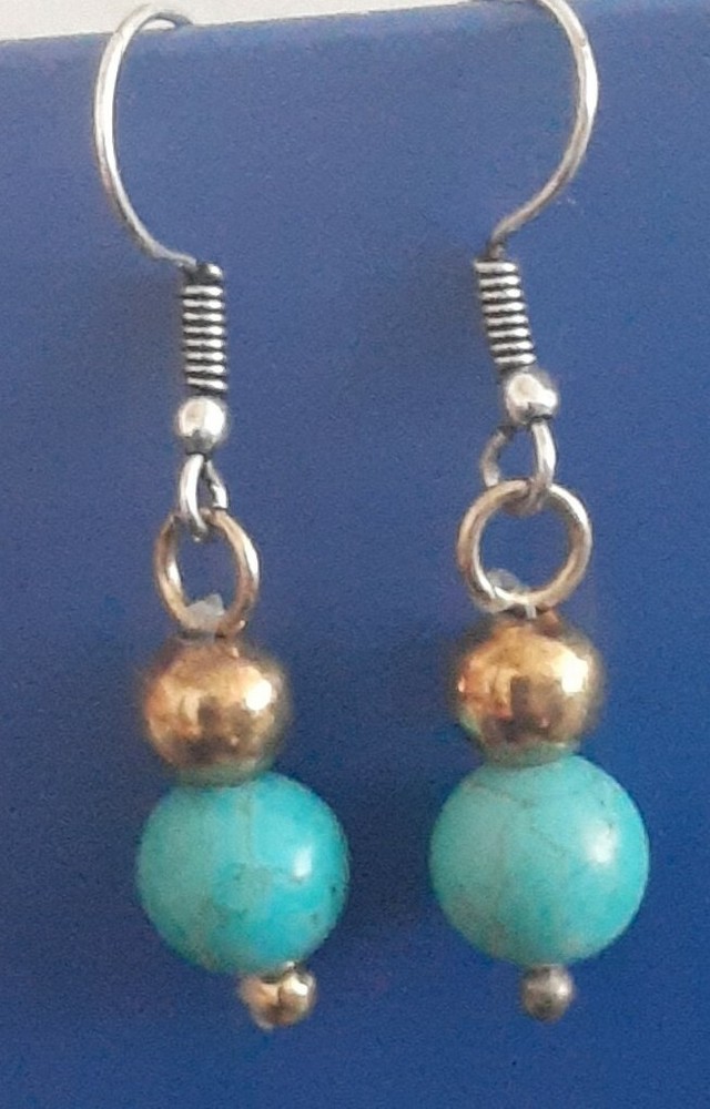 Vintage JTV Blue Howlite Gemstone Beaded Dangle Earrings