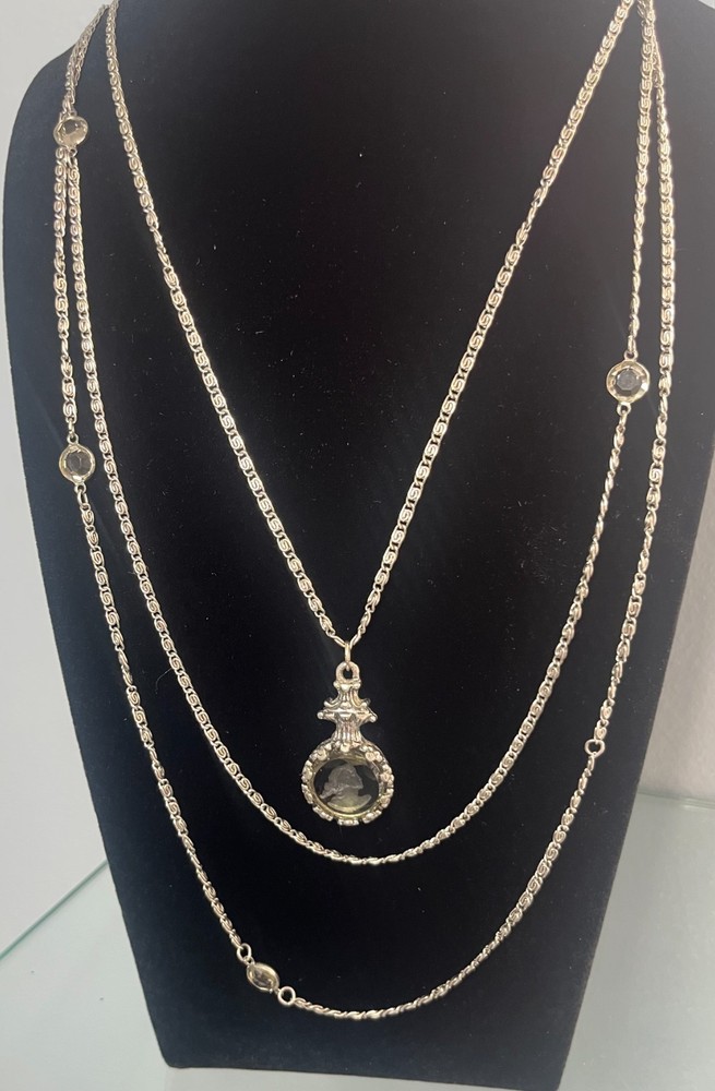 Vintage GOLDETTE Signed 3-Strand Necklace Intaglio Reverse Cameo Pendant As Is