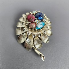 4 Vintage Aurora Borealis Rhinestone Crystal & Floral Brooches Gold/Silver Tone