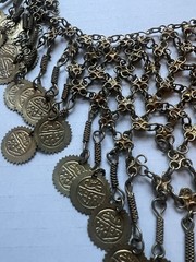 Vintage Boho Gold Tone Chainmail Coin Bib Choker Statement Necklace 18” H3