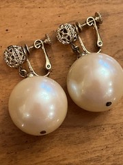 Vintage Napier Huge Pearl Cabochon Filigree Gold Dangle Drop Clip On Earrings