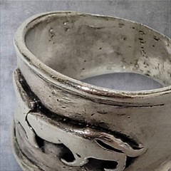 Sz 5.5 Sterling Silver Cast Rustic Panther Prowling Graduated Wide Band Ring