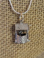 vintage sterling silver wishing well with bucket articulated comes with chain