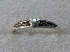 Vintage ring sterling silver 925 Size 7 Wt 1.03g Ukrainian Dainty Flower Band