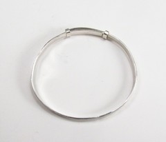 Antique USA Made Sterling Silver Floral Small Compression Bangle Bracelet 5-3/4″