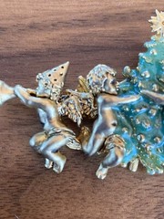 I Am Edgar Berebi Vintage All In A row Angels Christmas Angels , Christmas Pin