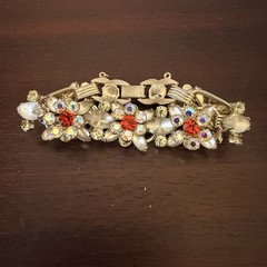 Vintage Juliana D&E Bracelet Frosted White Satin Glass Electric Orange Red AB