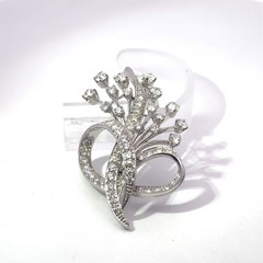 Platinum Diamond (1.75-2.00ct) Vintage Brooch Pin