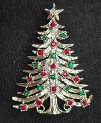 Vintage Signed TANCER II Red & Green Rhinestone Christmas Tree Pin / Brooch