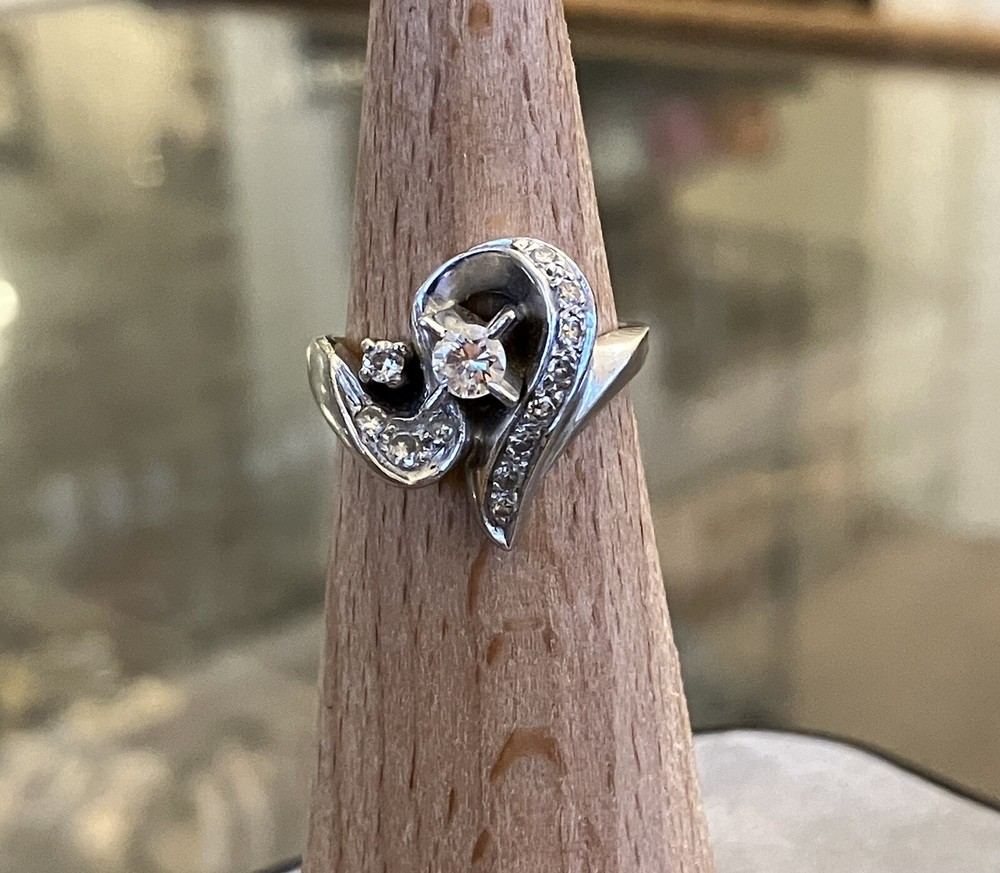 13 Diamond 14k White Gold Free Form Ring 6.73 gr Size 6.75 Vintage STUNNING!