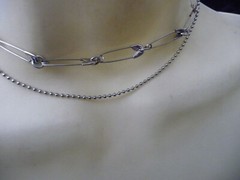 CHOKER SILVER TONE BALL BEADED CHAIN & SAFTY PINS NECKLACE #22/4