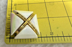 Vtg 1980s 1990s Chunky X Design White Gold Iridescent Statement Clip On Earrings