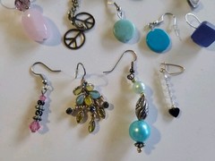 Miscellaneous Vintage Small/Mini Craft Jewelry Lot-Unique Items Charms