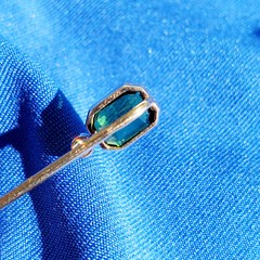 EARTH MINED Demantoid Deco Original Gatsby era Antique Platinum 14K Pin Signed
