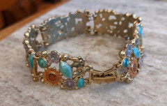 Lauren Conrad LC Enamel Floral Gold Tone Bracelet w/ Bees