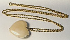 Romantic Vintage Heart Pearl Pendant Long Goldtone Rope Chain Necklace 28 Inch