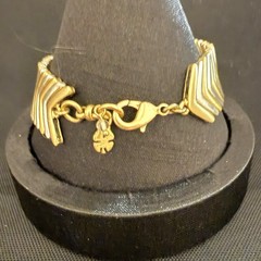 Vintage Tri Tone Chevron Link Bracelet Gold Silver Statement Signed Look 7″