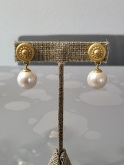 Vintage Gold Tone Pearl Earrings Beautiful See Pics Beautiful 😍 K77