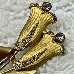 Vintage Antique Tulip Brooch Gold Tone Flower Trombone Clasp 2.75″ AS IS