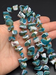 Vintage Teal Dyed Mother of Pearl Large Chip Bead Necklace