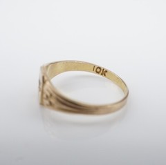 Vintage 10k Diamond Yellow Gold Pinky Baby Ring Size 0.5 Petite Star RG4646