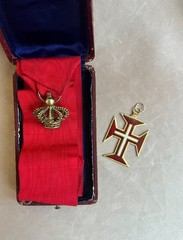 Vintage Portuguese Gold ‘Order of Christ’ Pendant