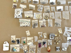 30lb LOT Vintage Jewelry Necklace Brooch Pendant Earrings Bracelet Costume Watch