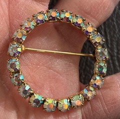 AB Aurora Borealis Clear Rhinestones Circle Pin Vtg Gold Tone Approx 1.5 Inches