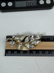 Vintage Designer Lisner Silver Tone Gold Plated Rhinestone Leaf Brooch