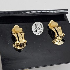 MEDICI VINTAGE NIP STATEMENT CLIP ON EARRINGS Faux Pearl GOLD TONE