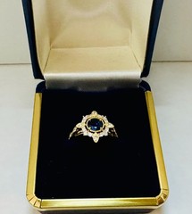 Vintage 14k Gold Sapphire and Diamond unique estate ring size 5