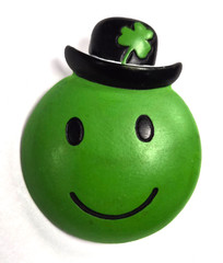 Vintage 90’s Hallmark Cards St Patrick’s Day ” HAPPY FACE ” Holiday Pin / Brooch