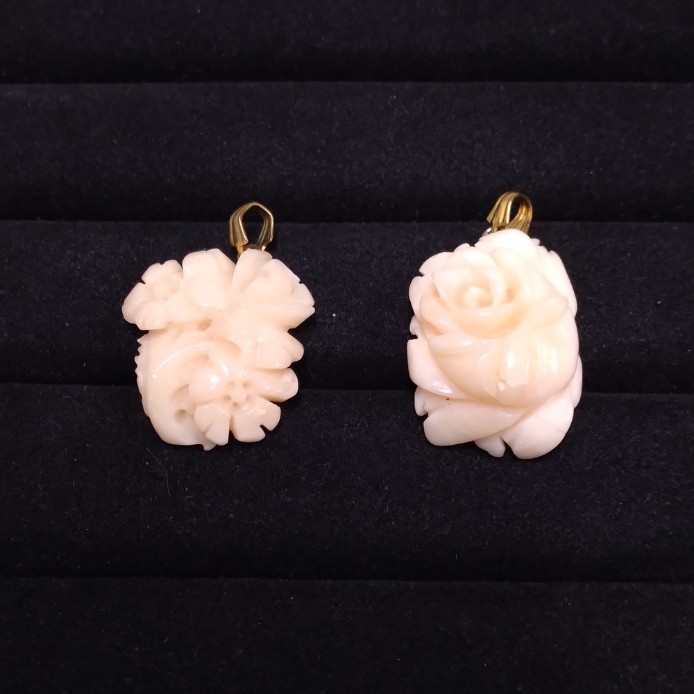 Light Pink Flower Two Stone Pendants Gold Tone