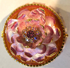 joan rivers jeweled secrets keepsake box Floral Fantasy brooch earrings pin