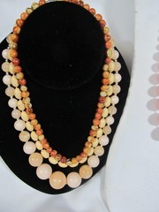 Vintage Lot Of 7 Beaded Necklaces with Assorted Sizes,grades, Colors & Clasps