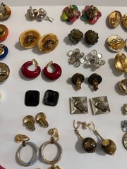 Lot of 35 Vintage Clip Earrings Resin Enamel Beaded Plastic Ceramic Shell Metal