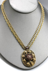 Vintage JULIANA for Celebrity NY Red Moroccan Matrix Gold Tone Necklace 20″