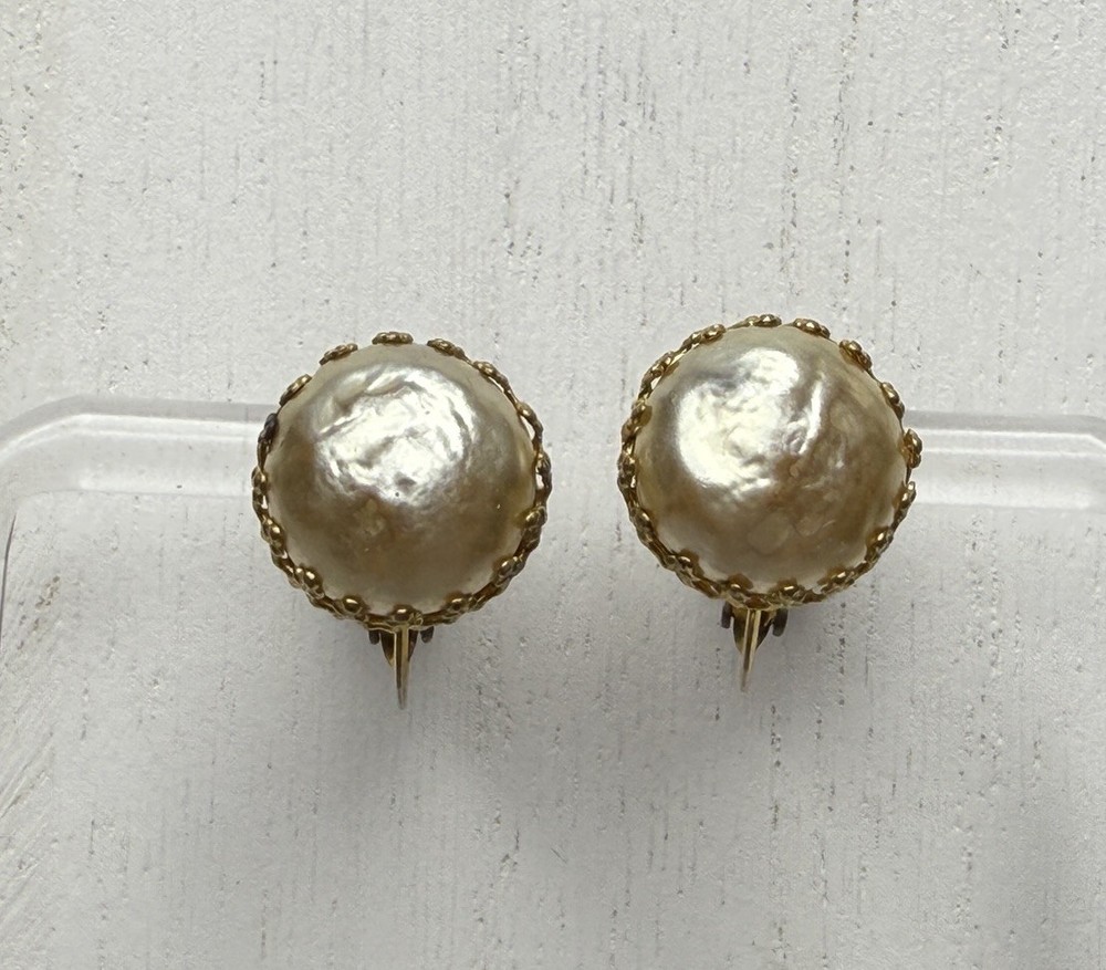 Miriam Haskell Vtg Faux Pearl Clip On Earrings Hinged Screw Back Adjustable .59”