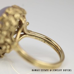 Ming’s Lavender Jade Cabochon 14K Yellow Gold Ring Size 7.5